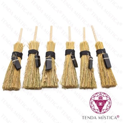 VASSOURA PACK PEDRAS VARIAS